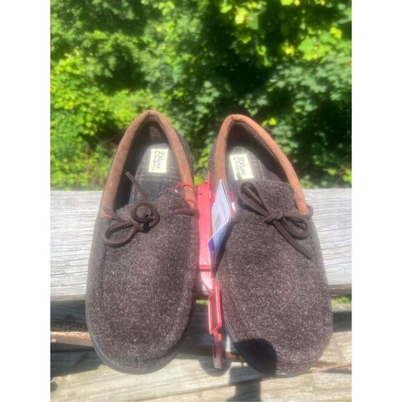 Dluxe Men’s Memory Foam Slippers Sz M 9-10 Brown NWT - Picture 5 of 8